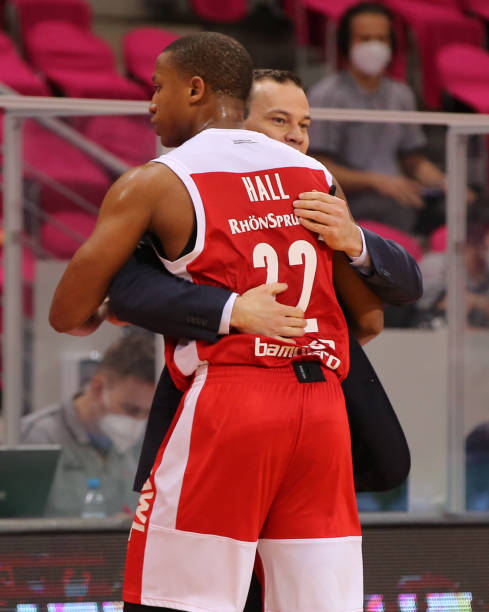 青训前锋萨 青训前锋萨