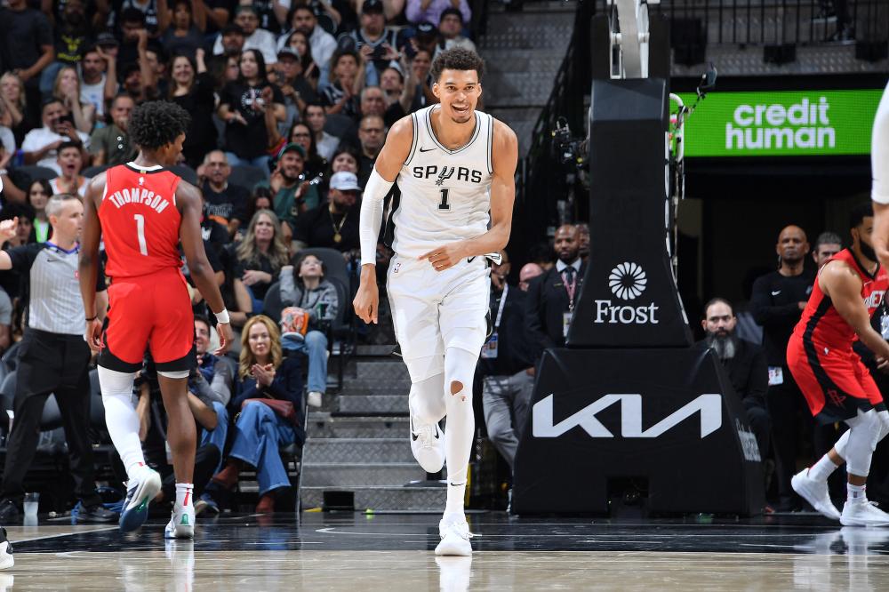 快速反击的 快速反击的