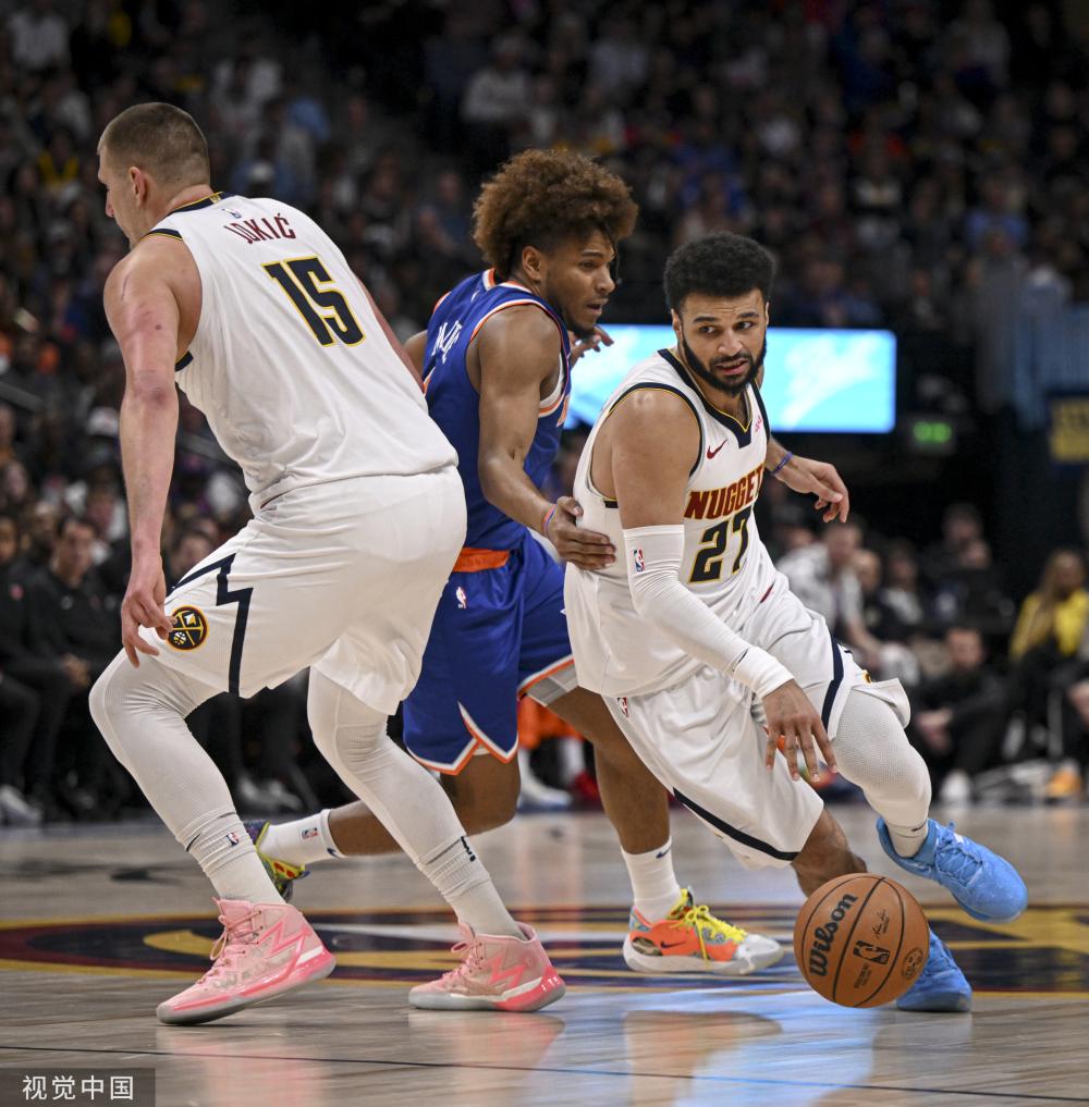 球场上的西 球场上的西